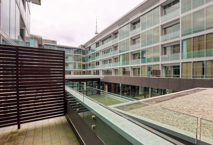 هتل Marsden Viaduct