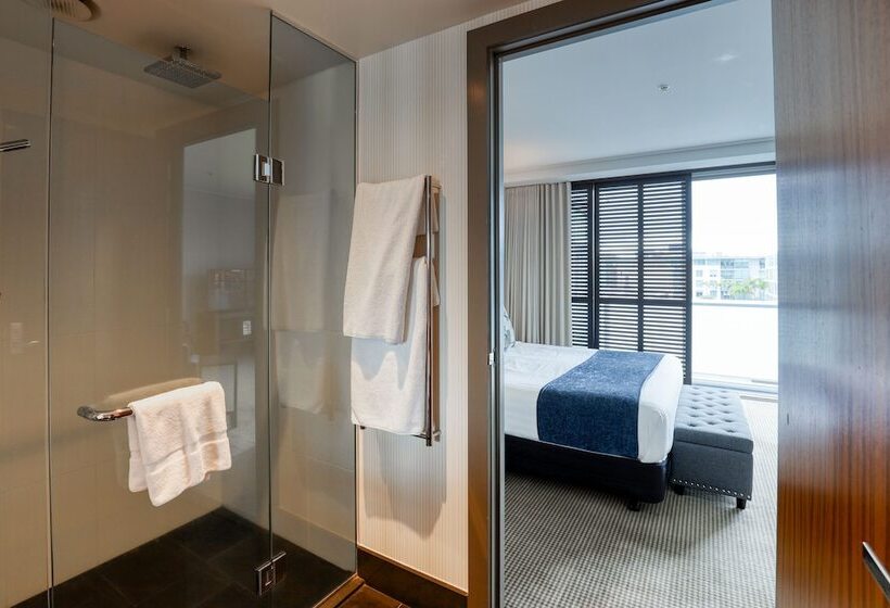 هتل Marsden Viaduct