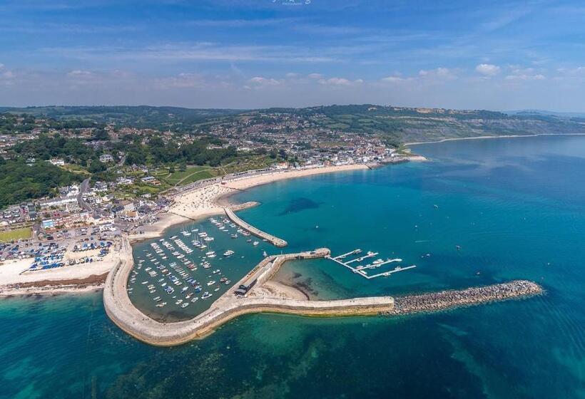 膳宿费 Colebrooke House