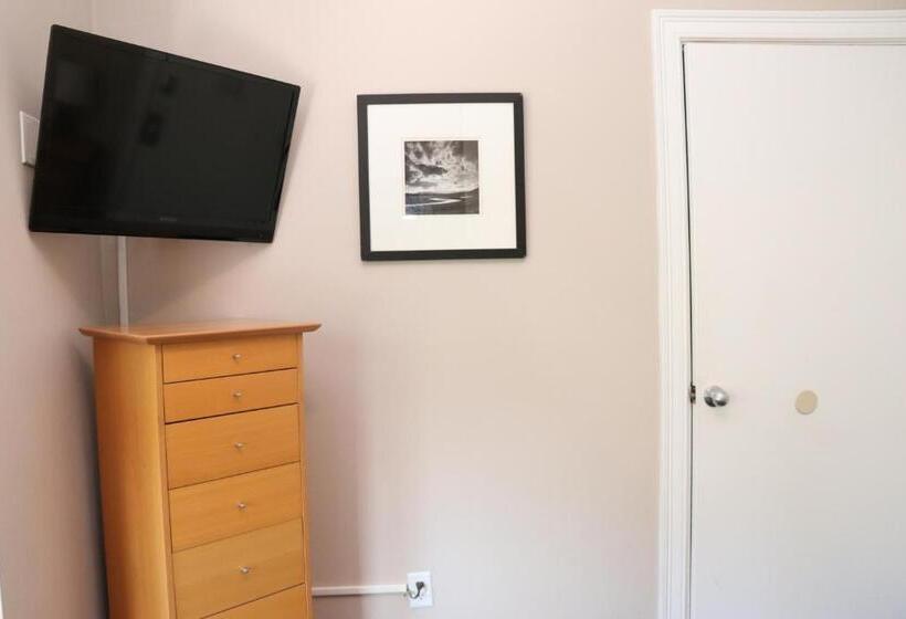Heart Of South End, Convenient, Comfy Studio #22
