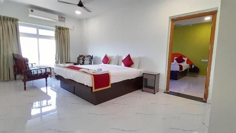 فندق Rajeswari International