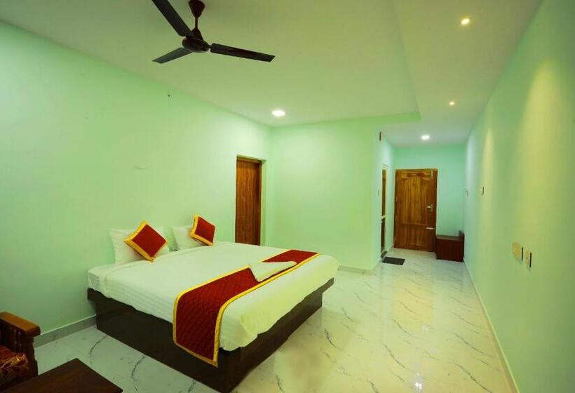 فندق Rajeswari International