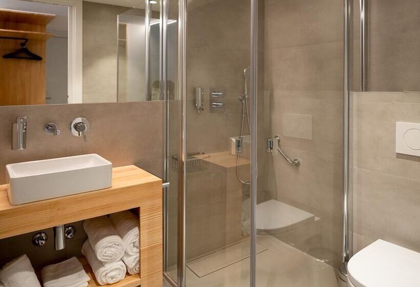 پانسیون Cristina Enea Rooms