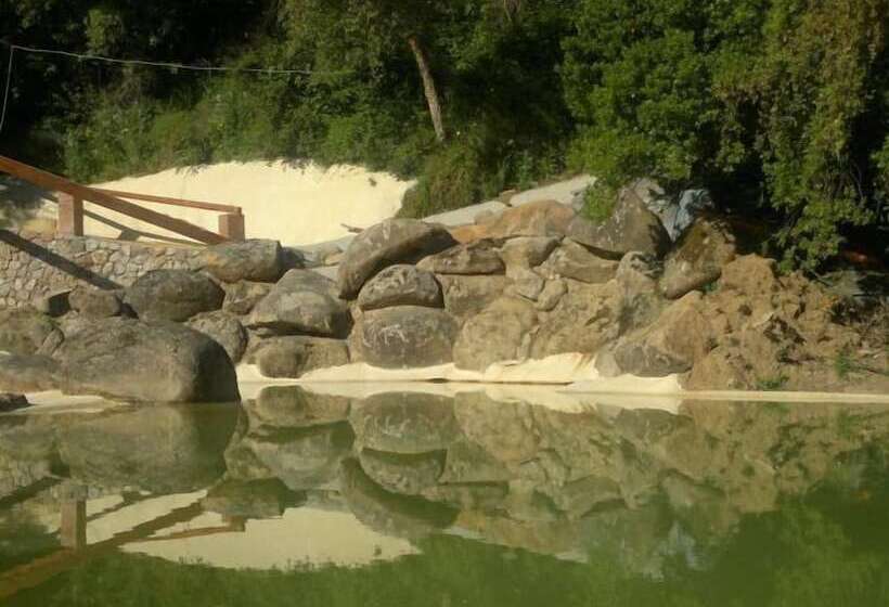 ホテル Agriturismo La Quercia