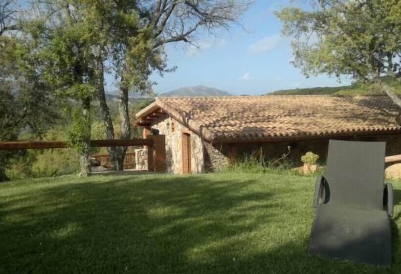 ホテル Agriturismo La Quercia