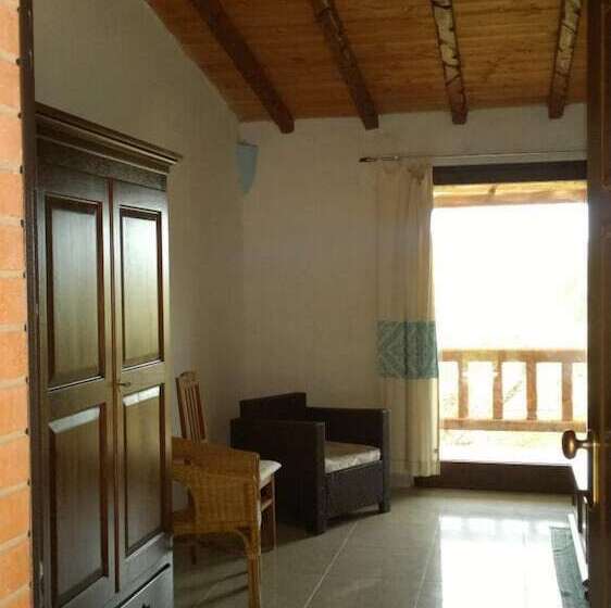 Отель Agriturismo La Quercia