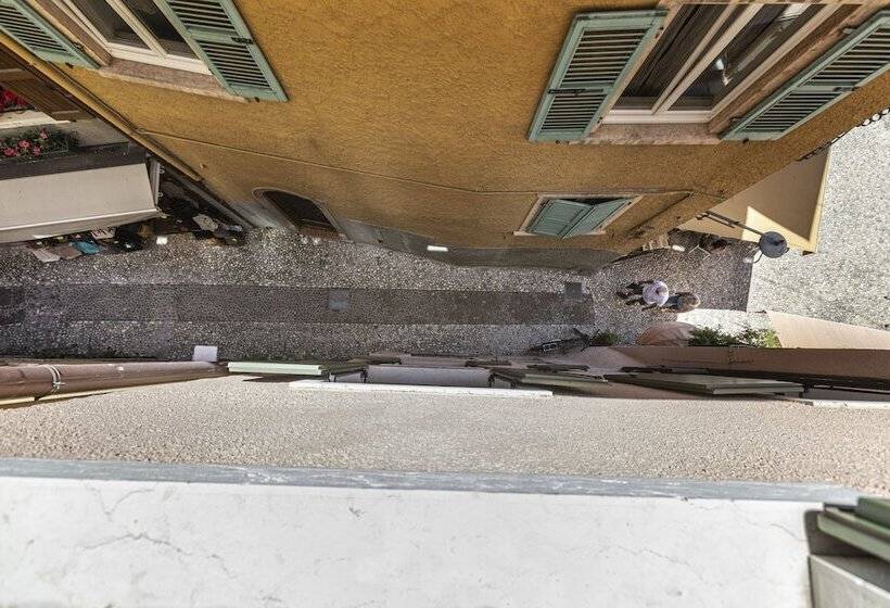 هتل Albergo Aurora