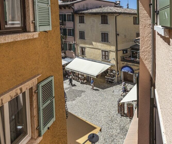 هتل Albergo Aurora