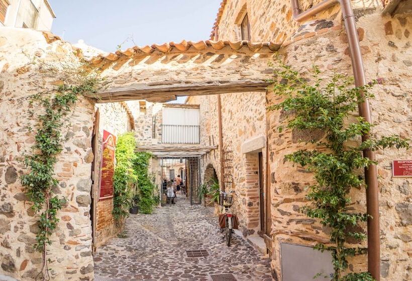 Hotel Albergo Diffuso Mannois