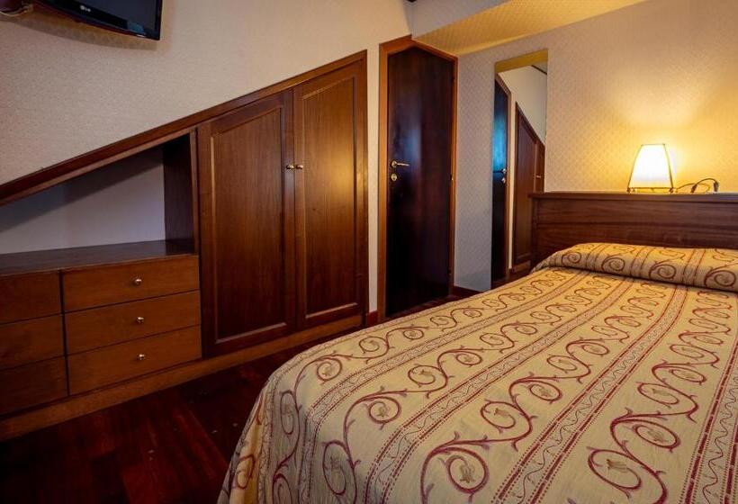 فندق Corona & Spa