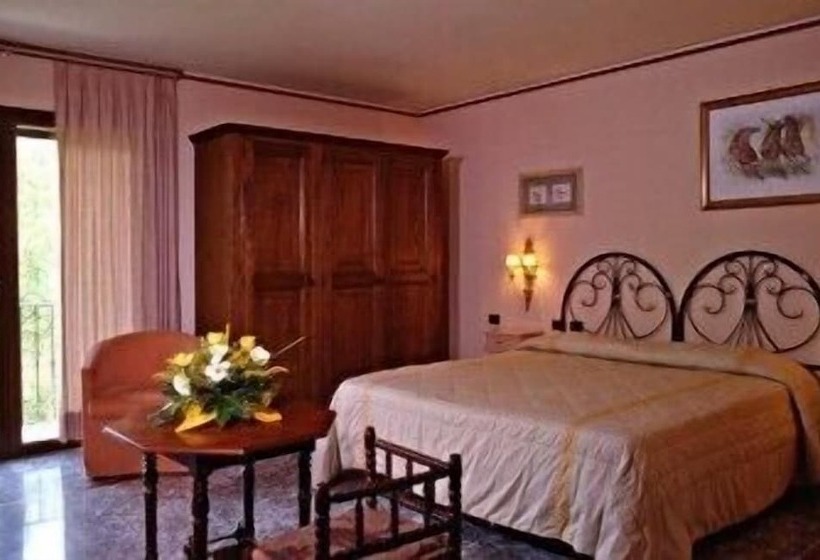 בית מלון כפרי Daniel