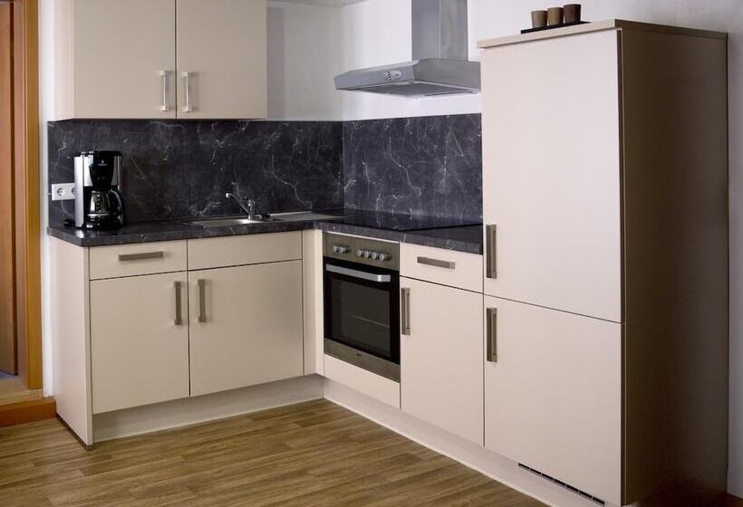 בית מלון כפרי Garni Goldene Traube