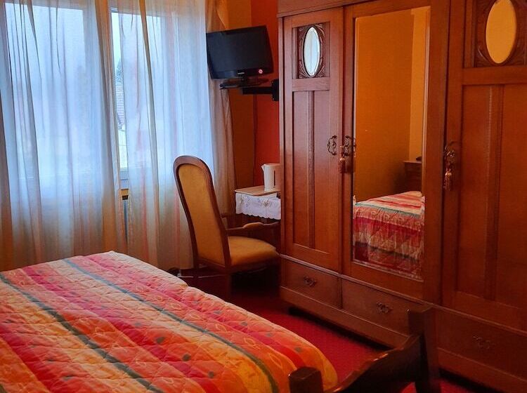 ホテル Hôtel Des Roches