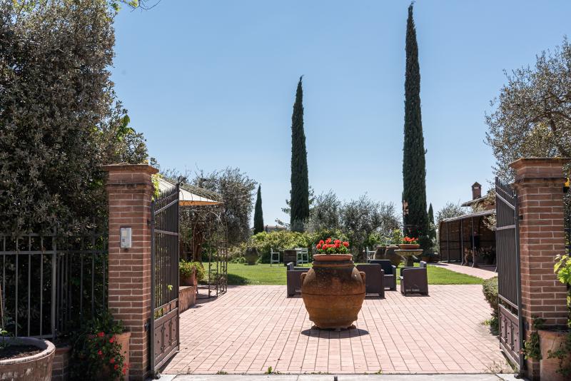 ホテル Locanda Poggioleone