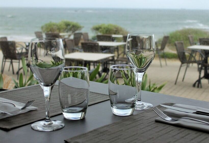 בית מלון כפרי Logis Hôtel & Restaurant Les Mouettes   Larmor Plage, Proche De Lorient