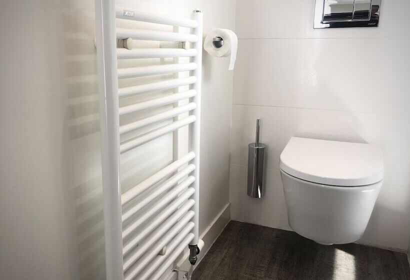 בית מלון כפרי Logis Hôtel & Restaurant Les Mouettes   Larmor Plage, Proche De Lorient