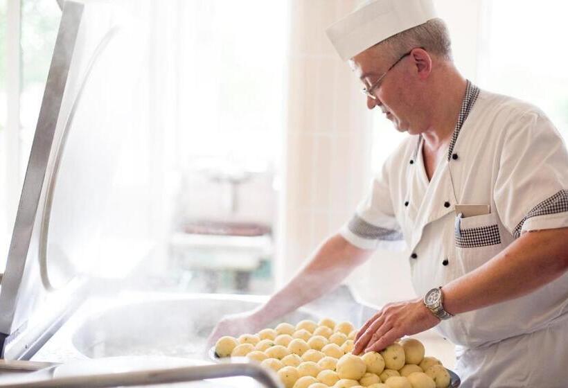 レジデンス Kloster Esthal