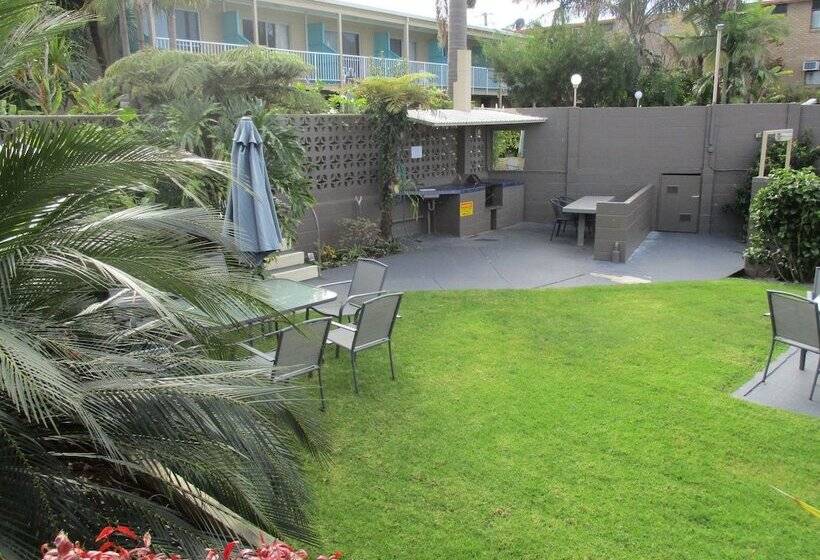 South Seas Motel