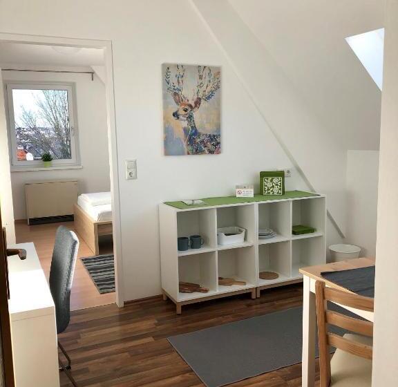 ホテル Forsthof Next Door