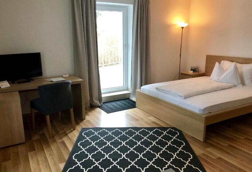 ホテル Forsthof Next Door