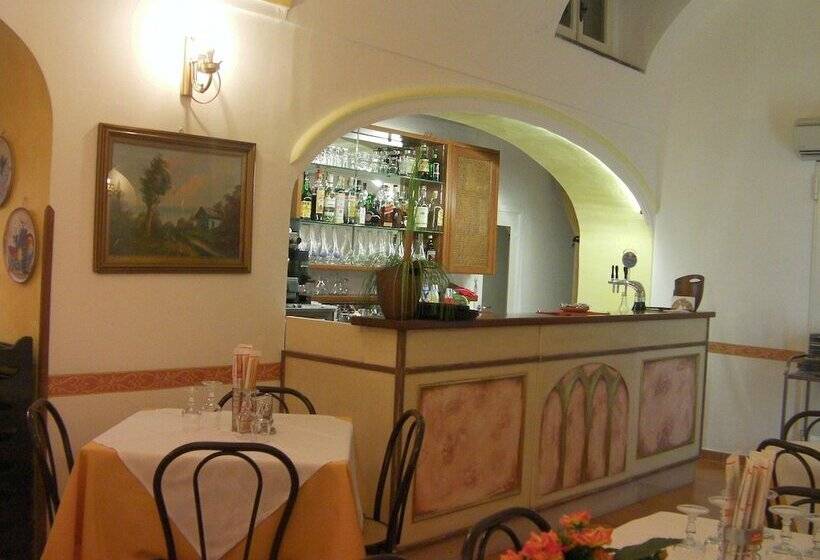 هتل Albergo S. Andrea