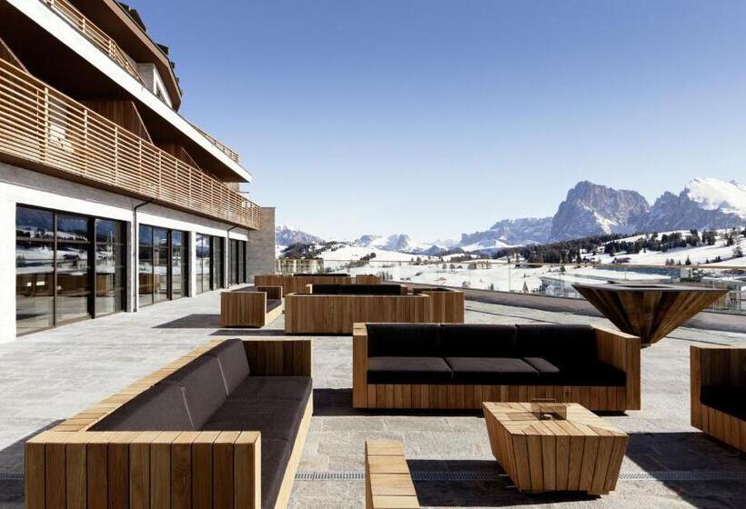 هتل Como Alpina Dolomites