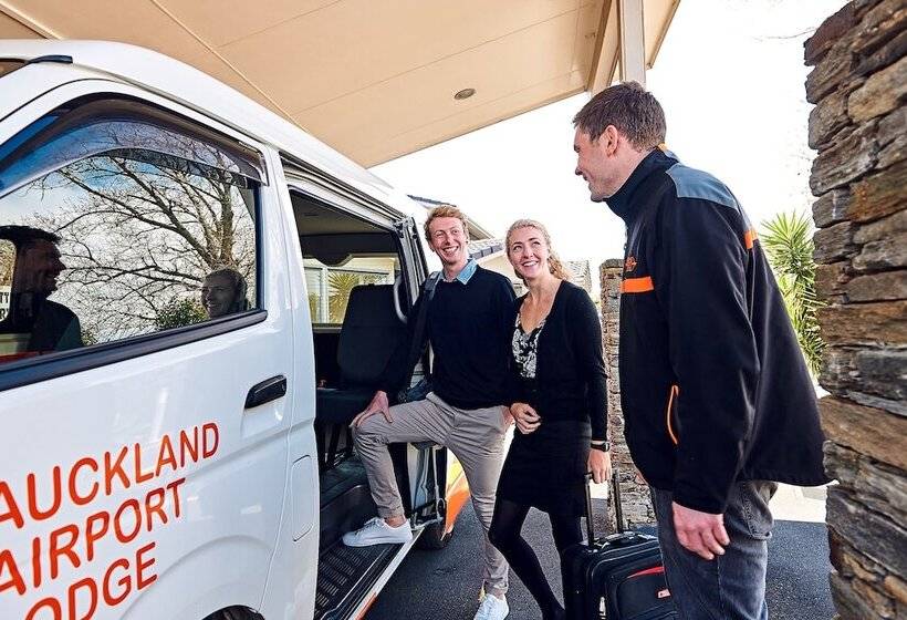 هتل Auckland Airport Lodge
