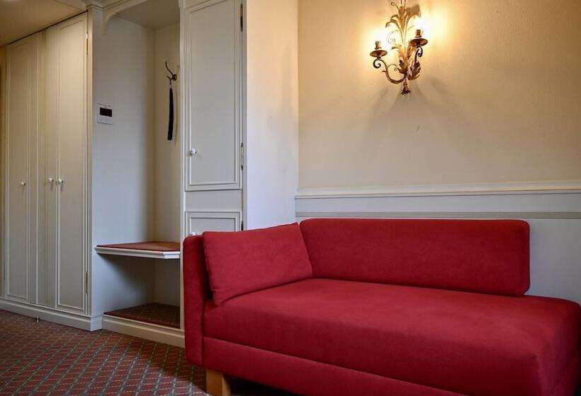 هتل Dreiflüssehof