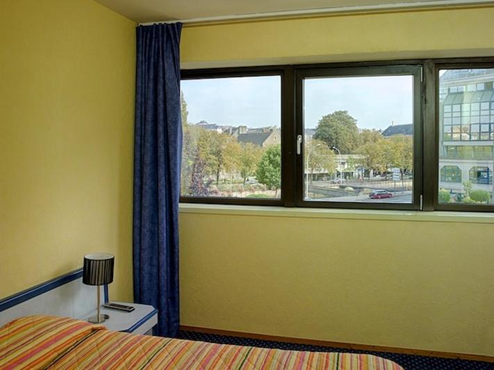 בית מלון כפרי Hôtel Dupleix   Hyper Centre   Parking Et Garage Gratuit