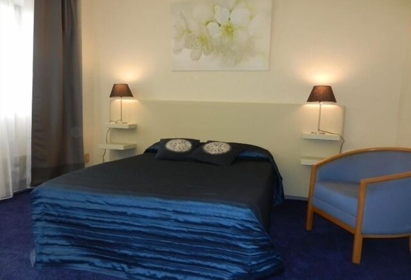 בית מלון כפרי Hôtel Dupleix   Hyper Centre   Parking Et Garage Gratuit