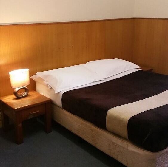 فندق Holiday Lodge