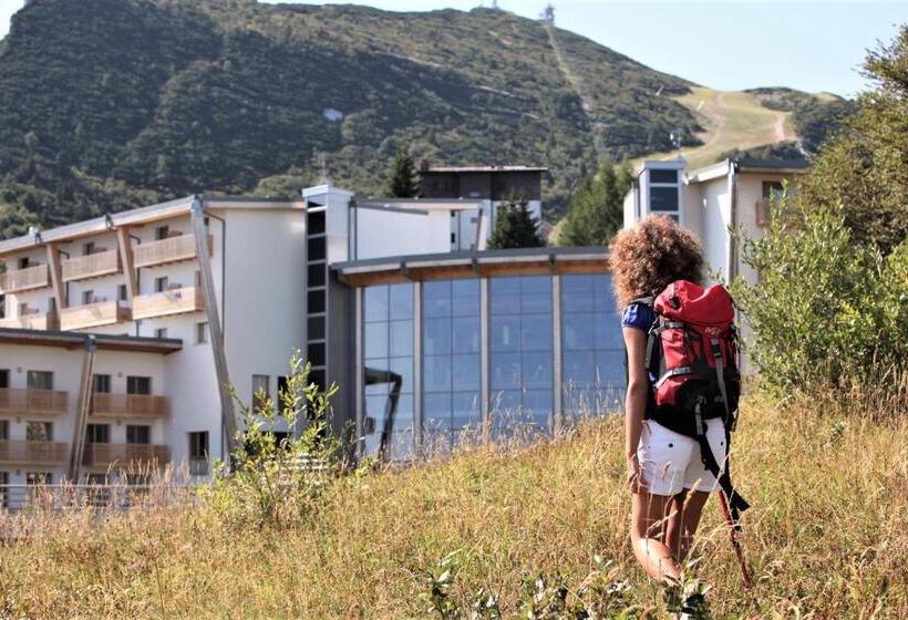 Le Blanc Hotel & Spa