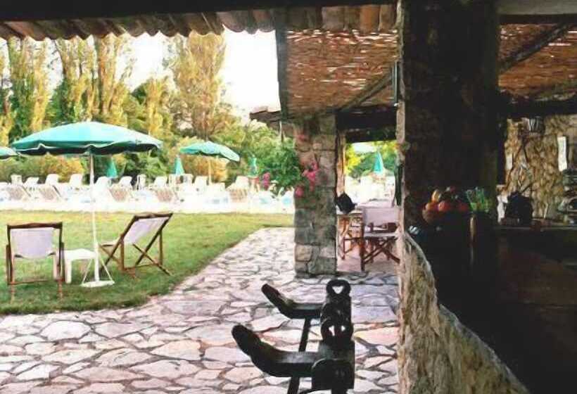 ホテル Restaurant Le Moulin De La Camandoule