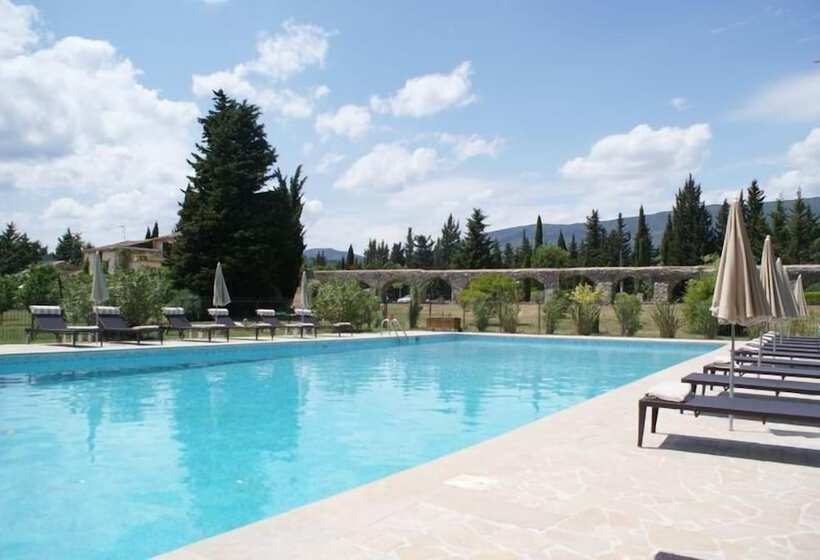 ホテル Restaurant Le Moulin De La Camandoule