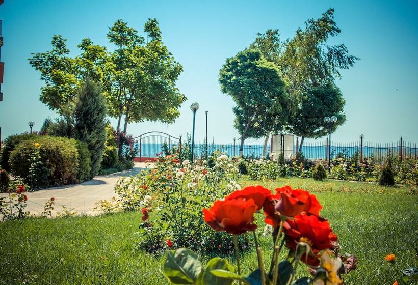 בית מלון כפרי Riviera Fort Beach