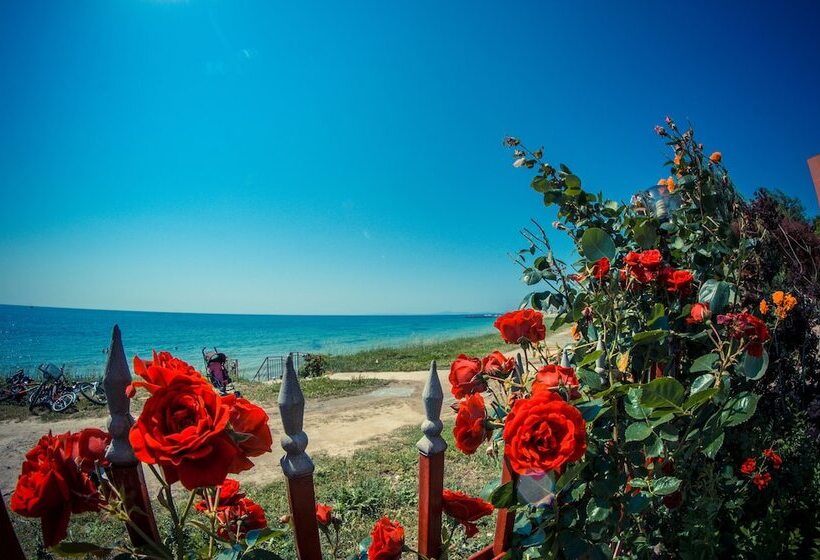 בית מלון כפרי Riviera Fort Beach