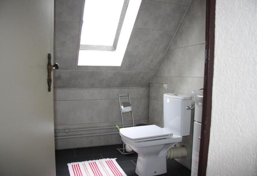 בית מלון כפרי Zum Goldenen Stern