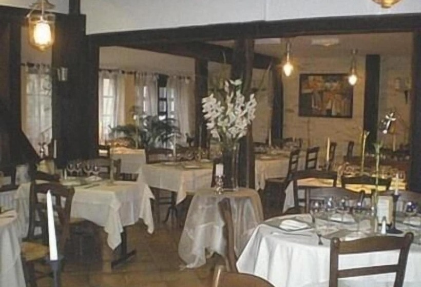 Logis Hotel La Grange Du Relais