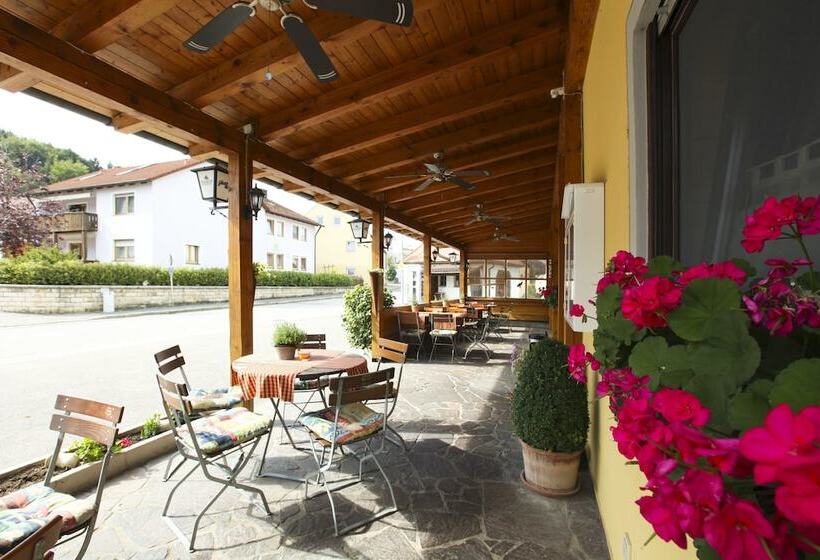 膳宿费 Landhotel Schöll