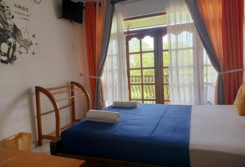 פנסיון Andorra Tourist Resort Anuradhapura