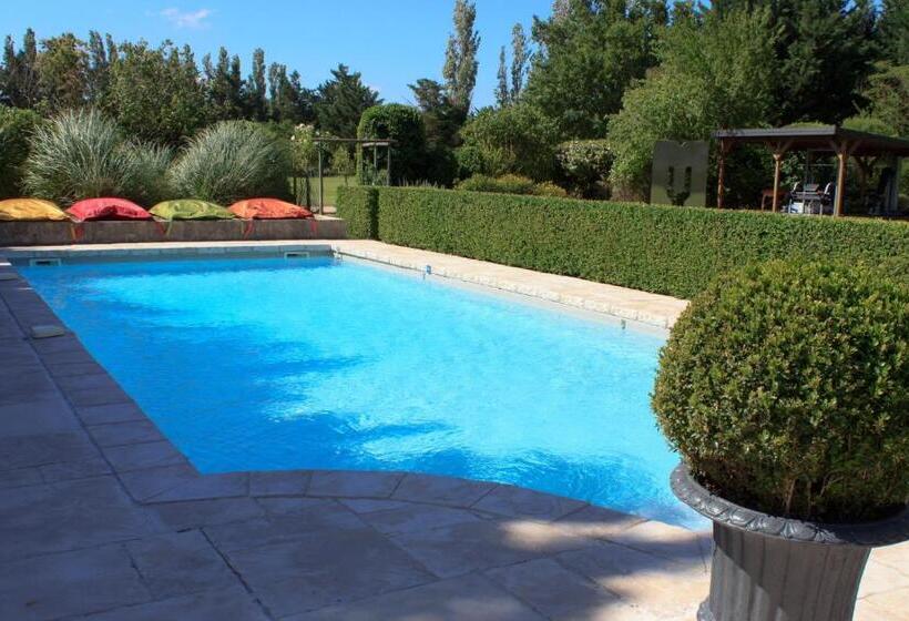 بنسيون Gite Des Carmes And Spa