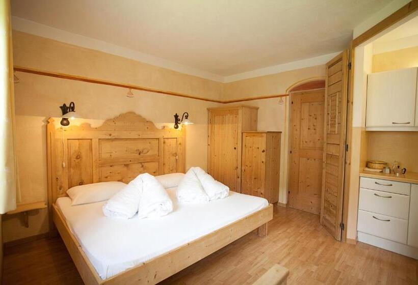 Piccolohotel Tempele Garni