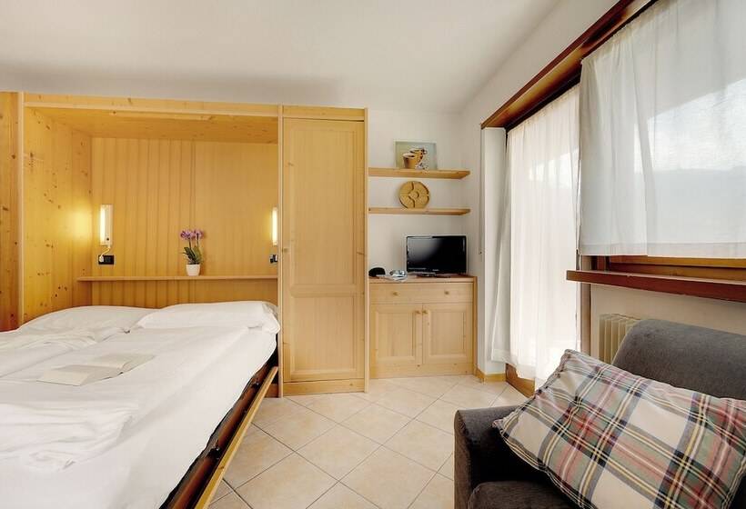 Aparthotel Majestic