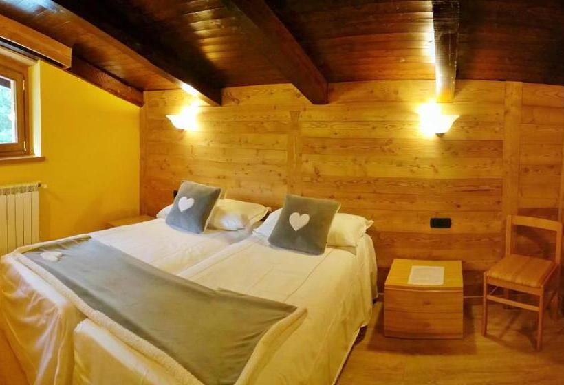 Chalet Alpina Hotel & Apartments