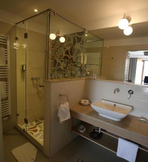 Crocus Gere Bor Hotel Resort & Wine Spa
