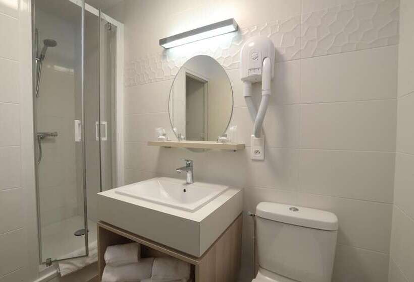ホテル Hôtel Miléade De La Plage   Binic