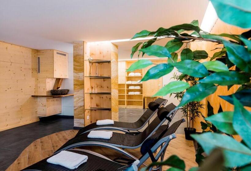 ホテル Hubertusbaude