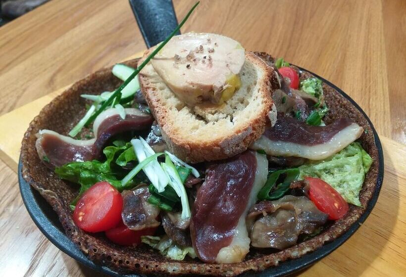 호텔 Logis Hôtel Restaurant Cruzel