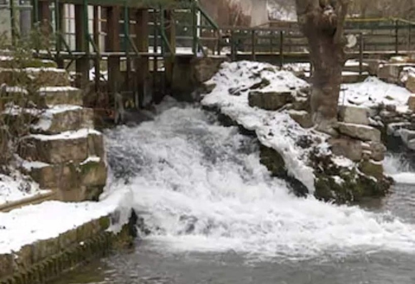 Отель Logis   Hôtel & Restaurant Moulin Des Forges