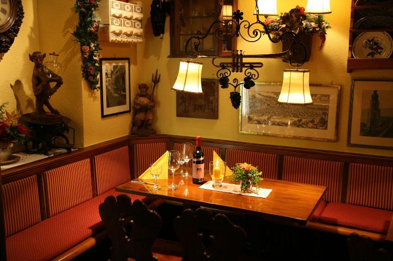 هتل Restaurant Hackteufel